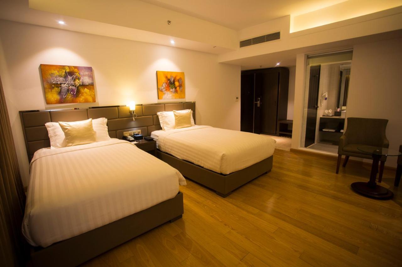 Golden Tulip The Grandmark Dhaka Exteriör bild